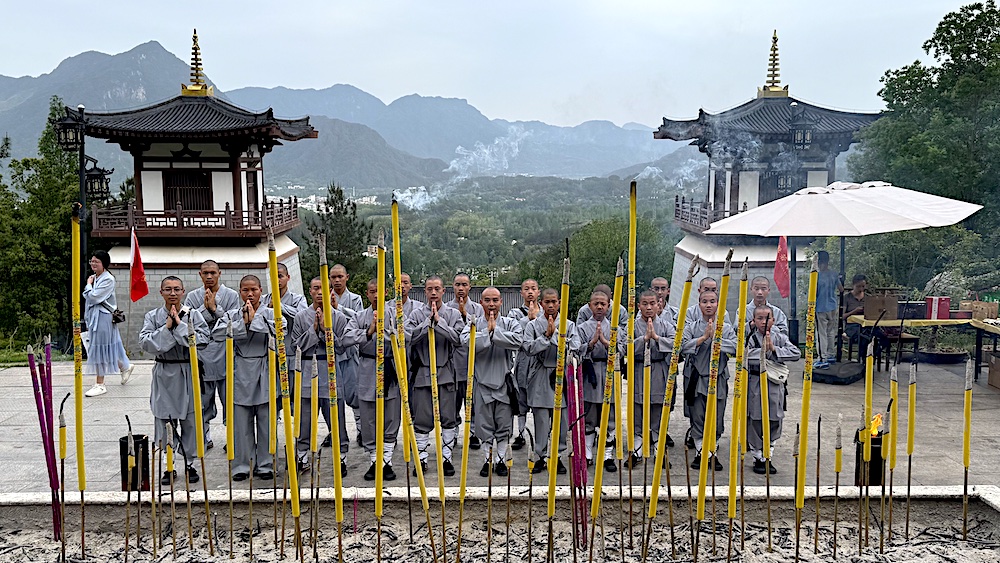 Path of the Moon: Iron Body, Quiet Mind