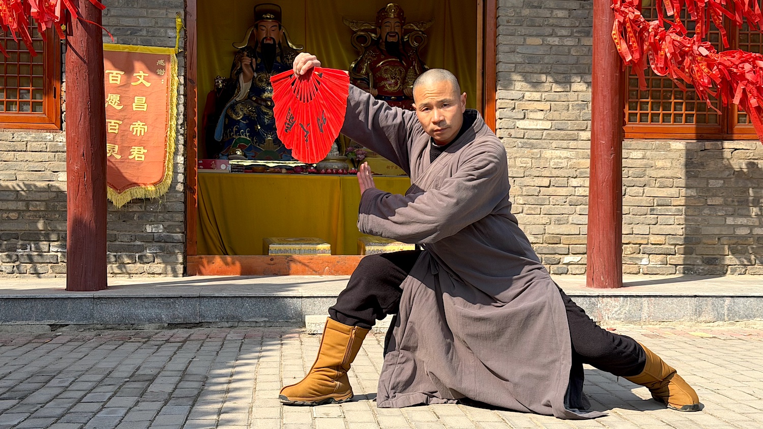 shaolin fan